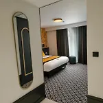 Hotel Et Restaurant Le Regina 4*