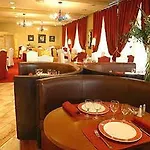 Hotel Et Restaurant Le Regina
