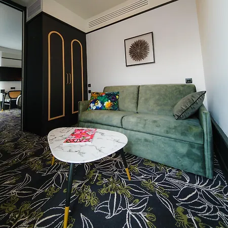 Et Restaurant Le Regina Hotel 4*