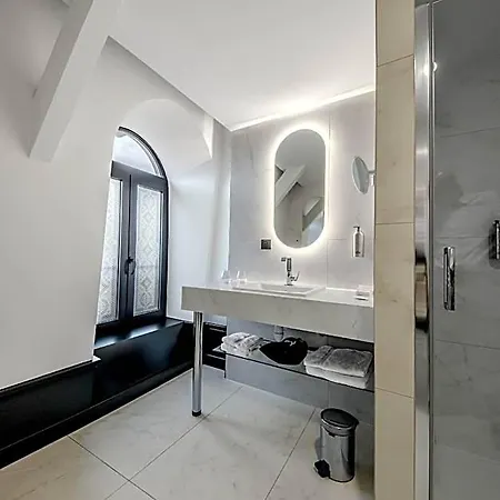호텔 Et Restaurant Le Regina 4*